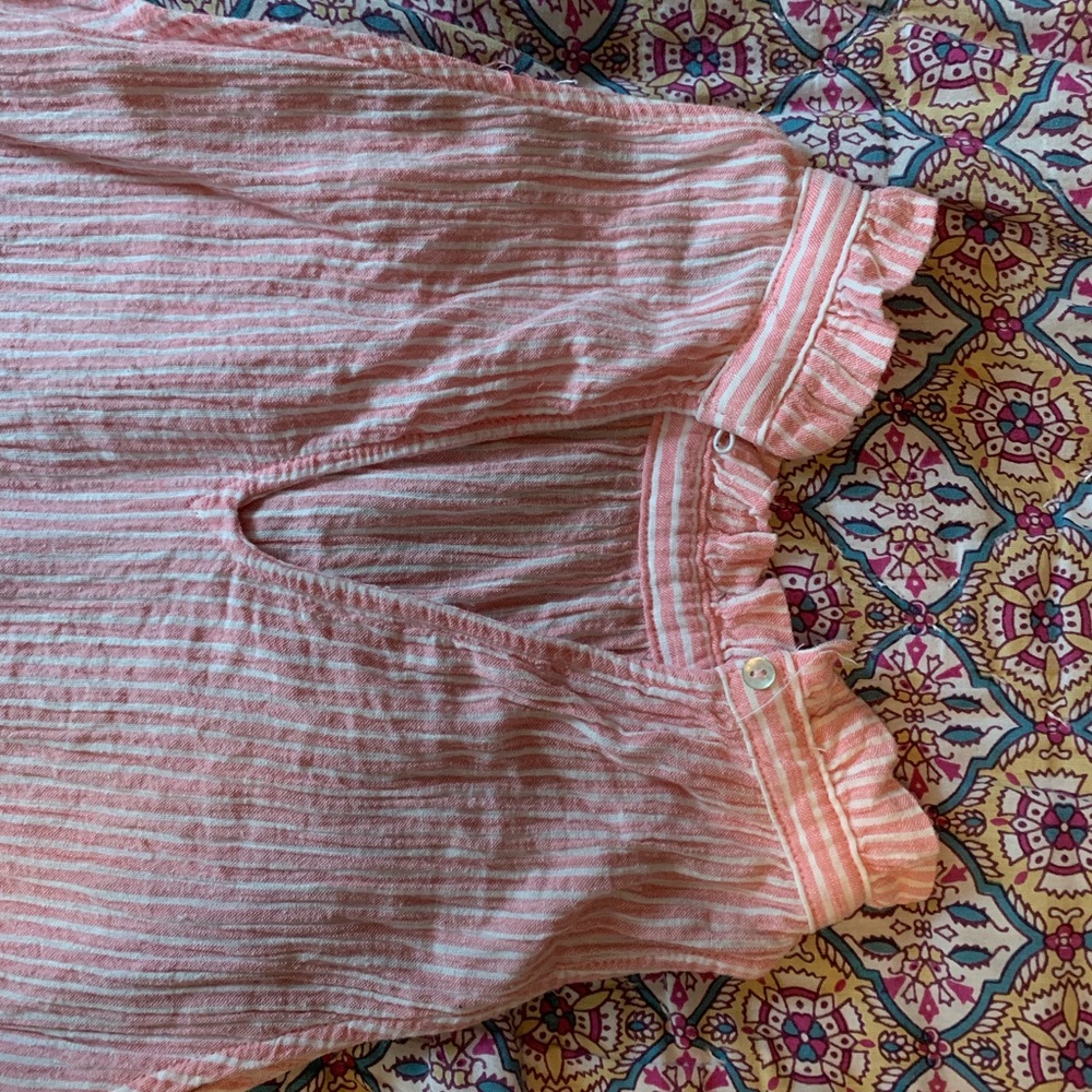 Universal Thread Ruffled Tank Top - Picture 3 of 3